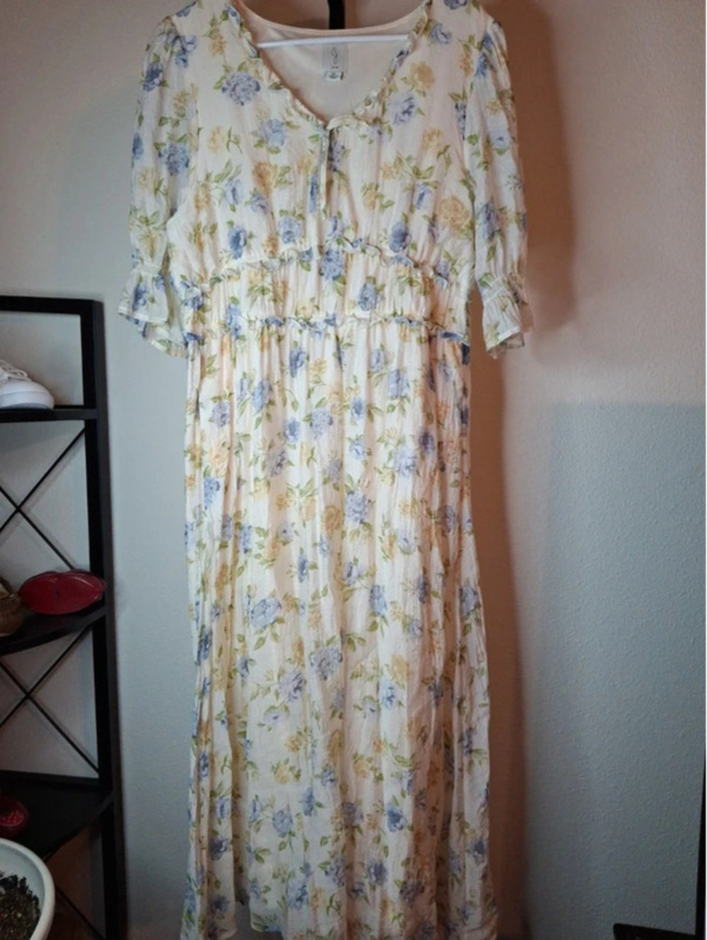 Joie cream maxi dress with a navy and yellow floral print size XL
